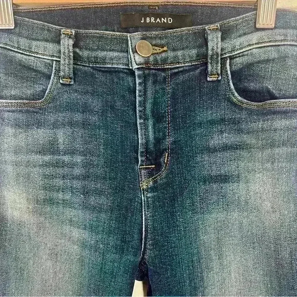 J BRAND Cropped Zip Skinny Jeans in Spirited Size 26 - Picture 11 of 16